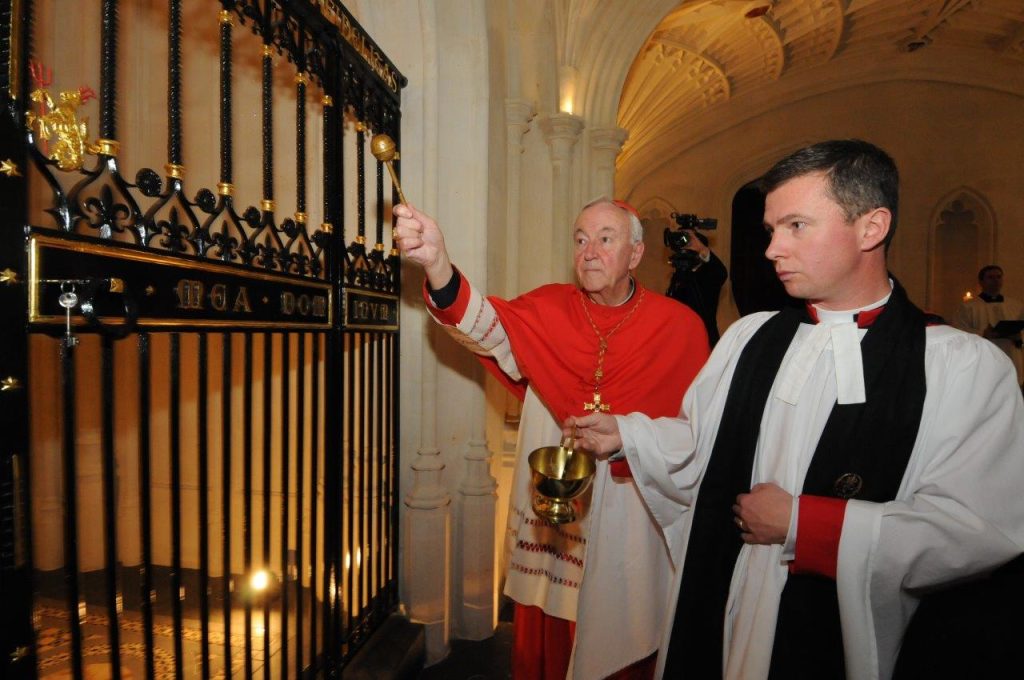 DR-CHRISTOPHER-MORAN-CROSBY-MORAN-HALL-CHAPEL-CARDINAL-NICHOLS-WESTMINSTER-CATHEDRAL-JAMIE-HAWKEY-WESTMINSTER-ABBEY-ANGLICAN-CATHOLIC-JOINT-BLESSING-02